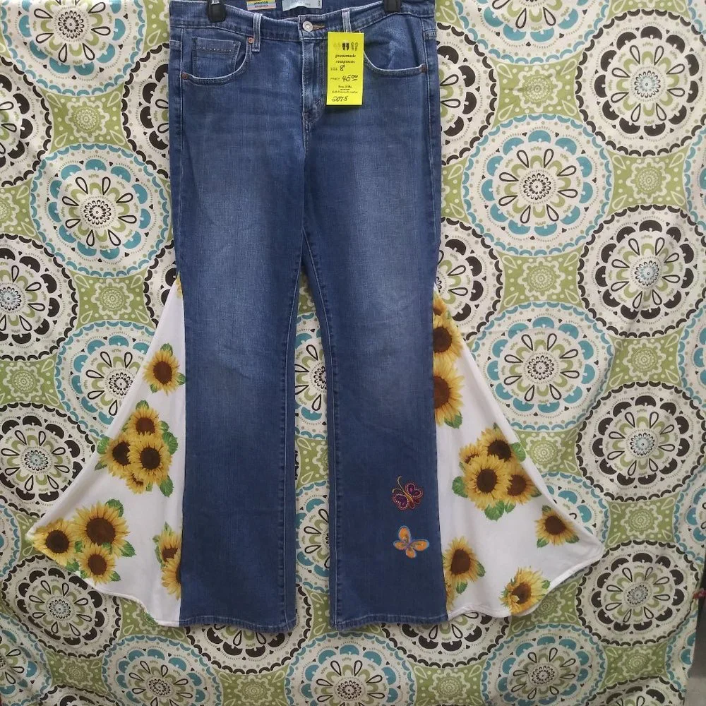 2075 Jeaniemade Size 8 Levi's 515 Bell-Bottoms - Picture 1 of 6